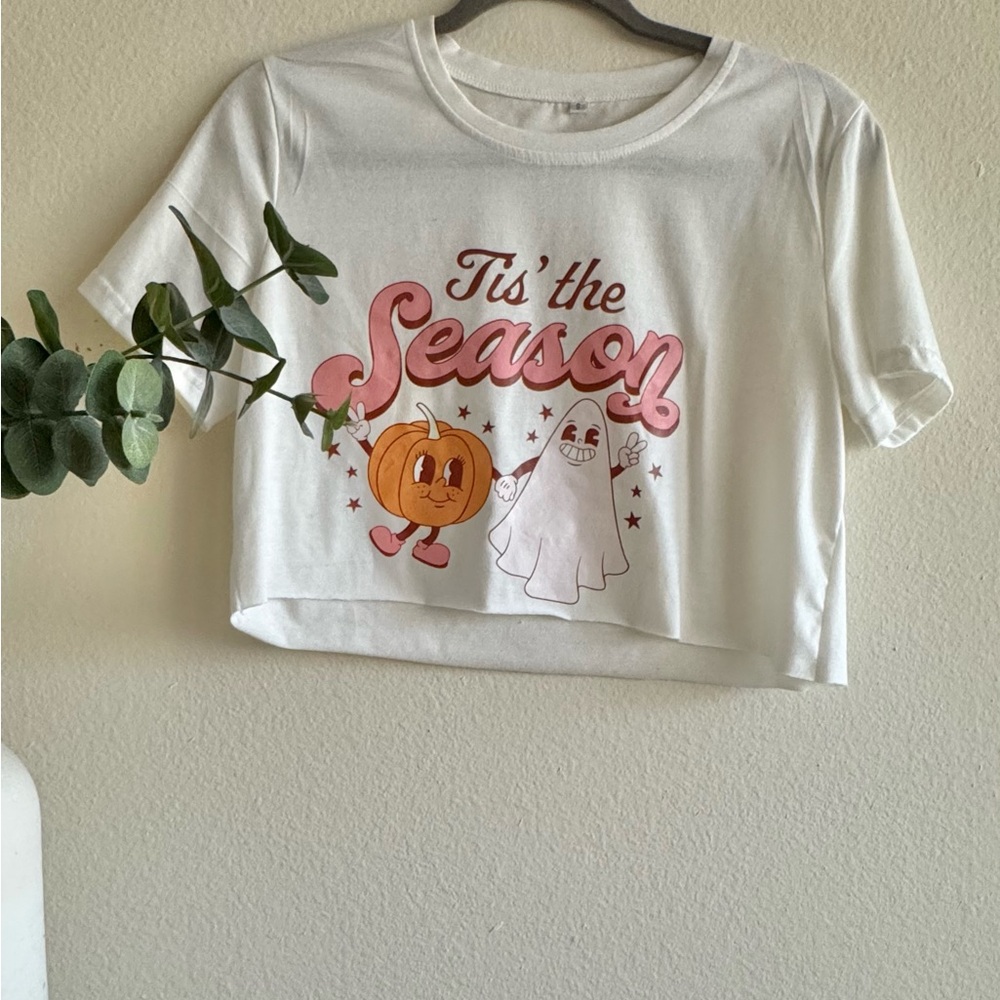 White 'Tis the Season' Graphic Crop Top
